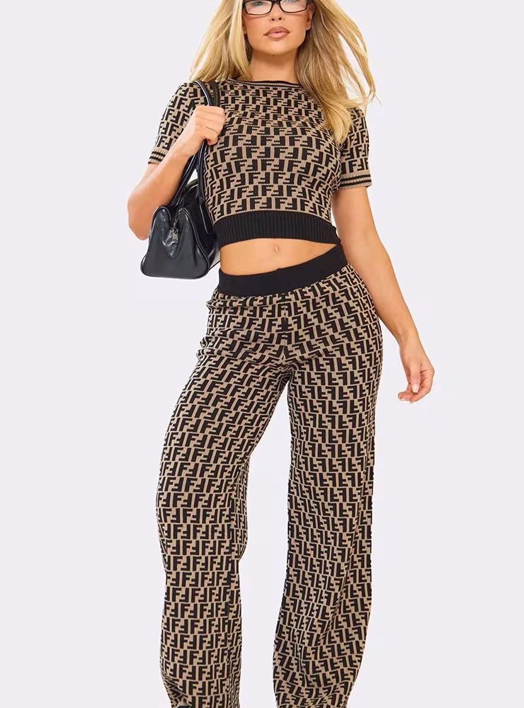 Short Sleeve Logo Pattern Detail Top In Brown Knit Set