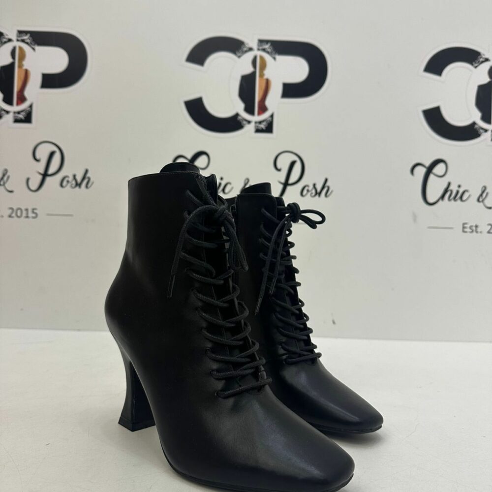 Women black ankle boots