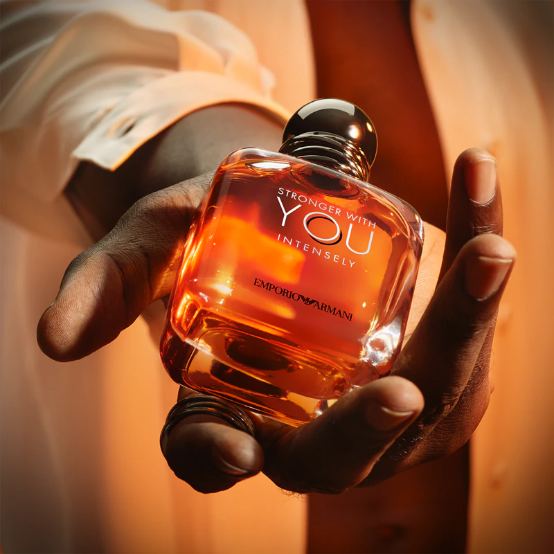 Emporio Armani Stronger With You Intensely - eau de parfum for men